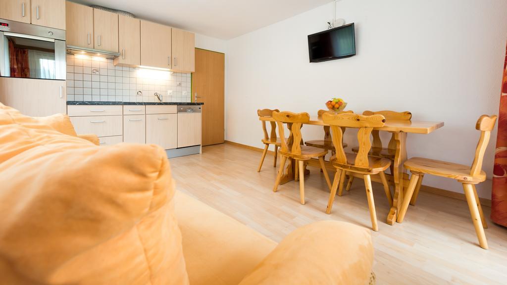 Apartments Atlas ซาส-กรุนด์ ห้อง รูปภาพ